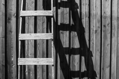 Ladders:   Finding a Success Ladder